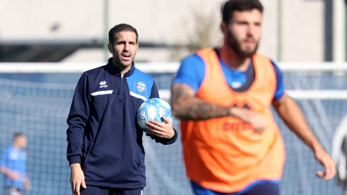 Apakah Taktik 4-2-3-1 yang Diterapkan Como 1907 Berjalan Mulus?