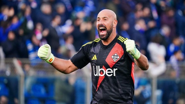 Pepe Reina Como