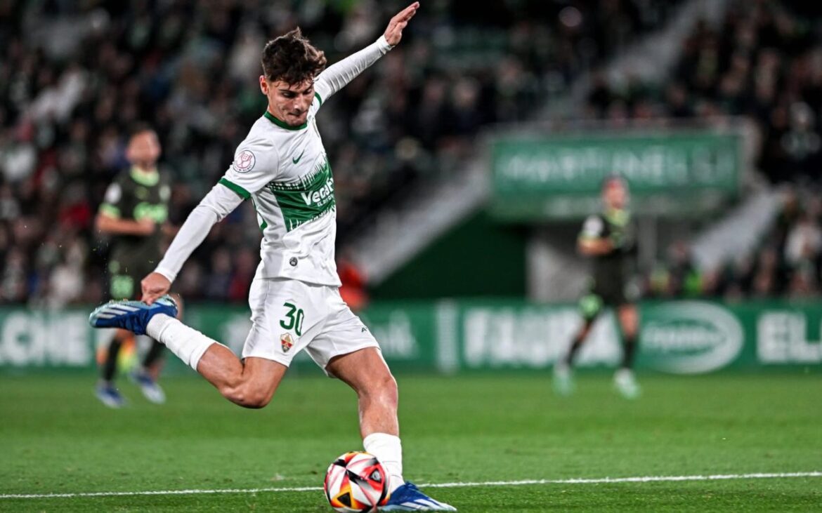 Rodrigo Mendoza: Gelandang Serbaguna yang Jadi Rebutan, Como 1907 Berharap Curi Start dari Raksasa Eropa