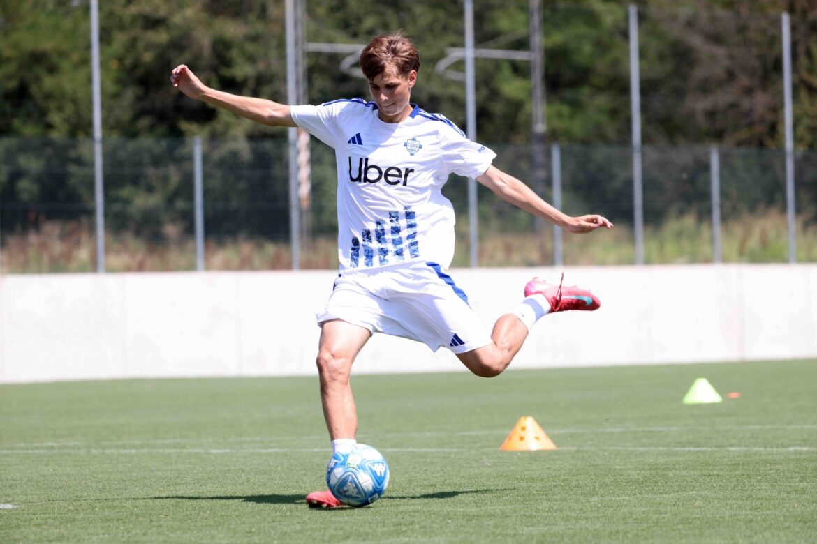 Kisah Kristupas Liutvinas di Kamp Musim Panas Como 1907