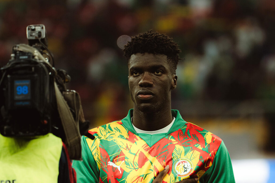 Drama Jelang Piala Afrika 2025: Cesc Fabregas Kena Semprot, Assane Diao Kembali Cedera dan Memicu Kemarahan Suporter Senegal