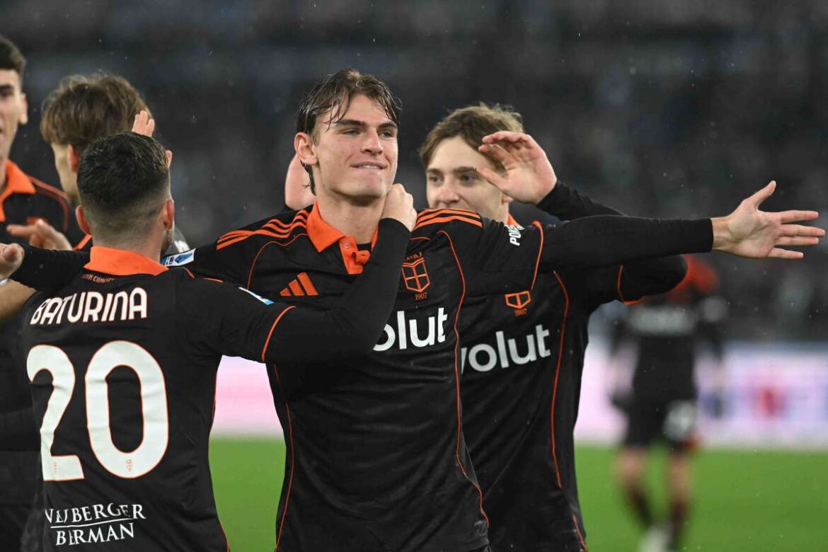 Nico Paz Cetak Dua Gol, Como 1907 Permalukan Lazio di Stadion Olimpico